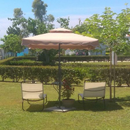 Villa Nadia Nea Skioni Exteriör bild