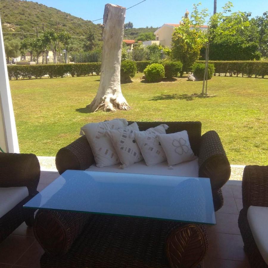 Villa Nadia Nea Skioni Exteriör bild